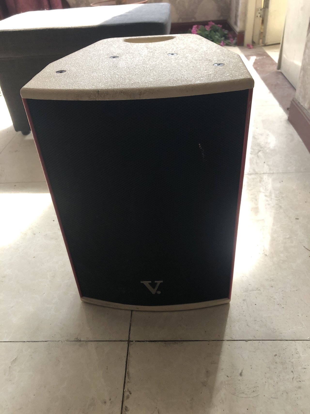 二手音响直播带货成新销路 深圳回收视角观察