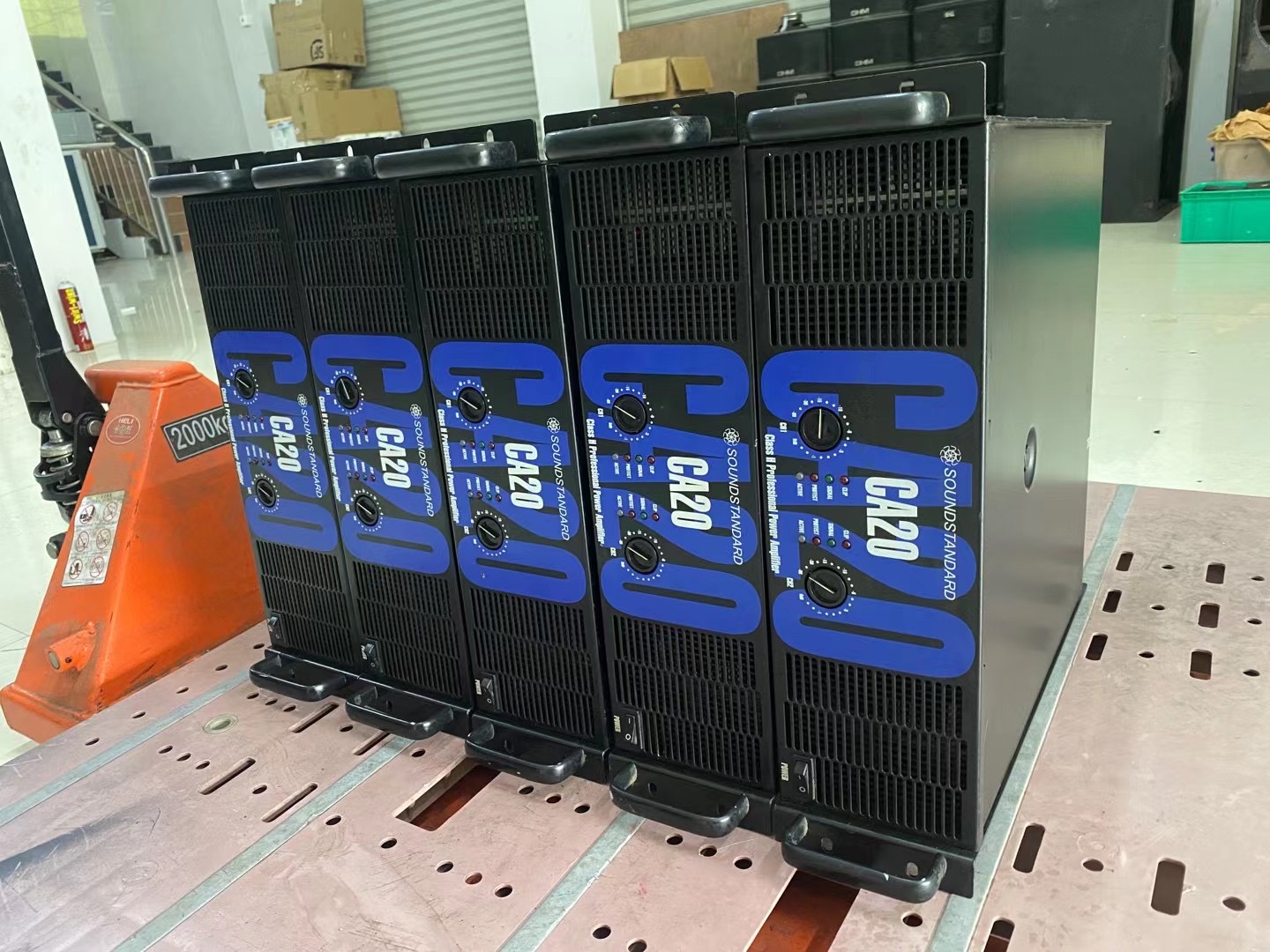 深圳酒吧装修偏爱线阵音箱 旧设备批量置换观察